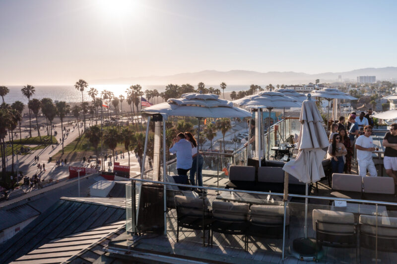 Oceanfront hotel near the beach in southern California near Los Angeles