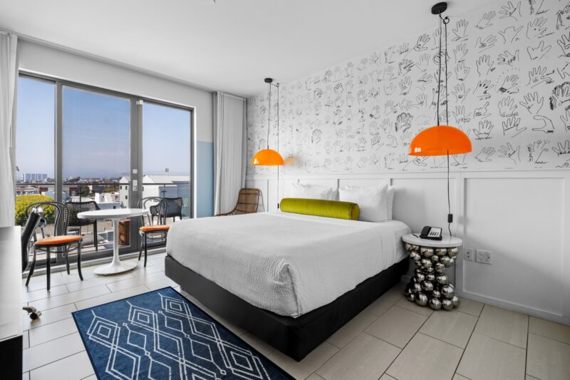 Room with ocean view near the beach in Venice Beach, California