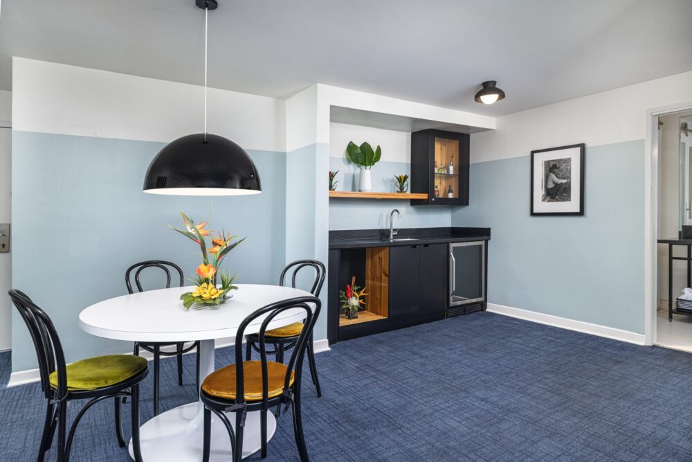 Ocean View King Suite Dining Room