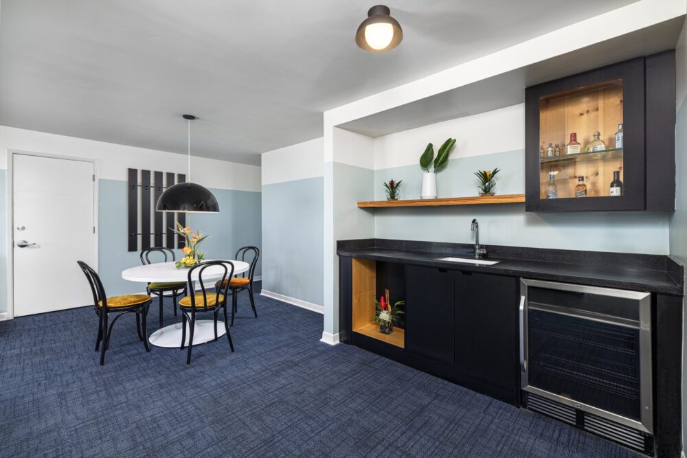 Ocean View King Suite Kitchen